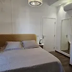 Διαμέρισμα Deluxe Flat With Garden_tirana Τίρανα